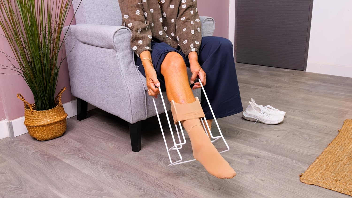 Anziehhilfe Socken mit Schaumstoffgriffen für Senioren